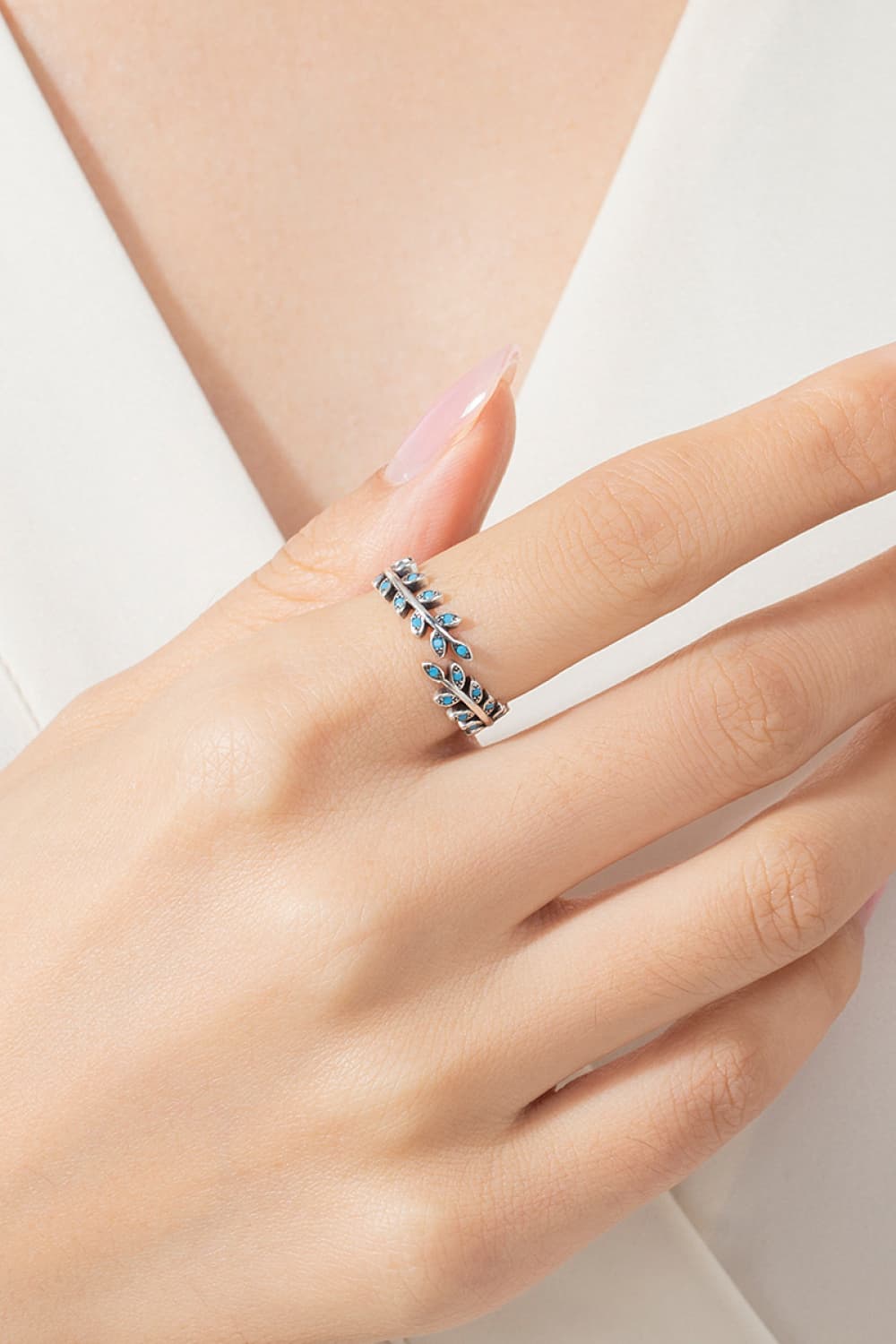 Leaf Shape Artificial Turquoise Bypass Ring